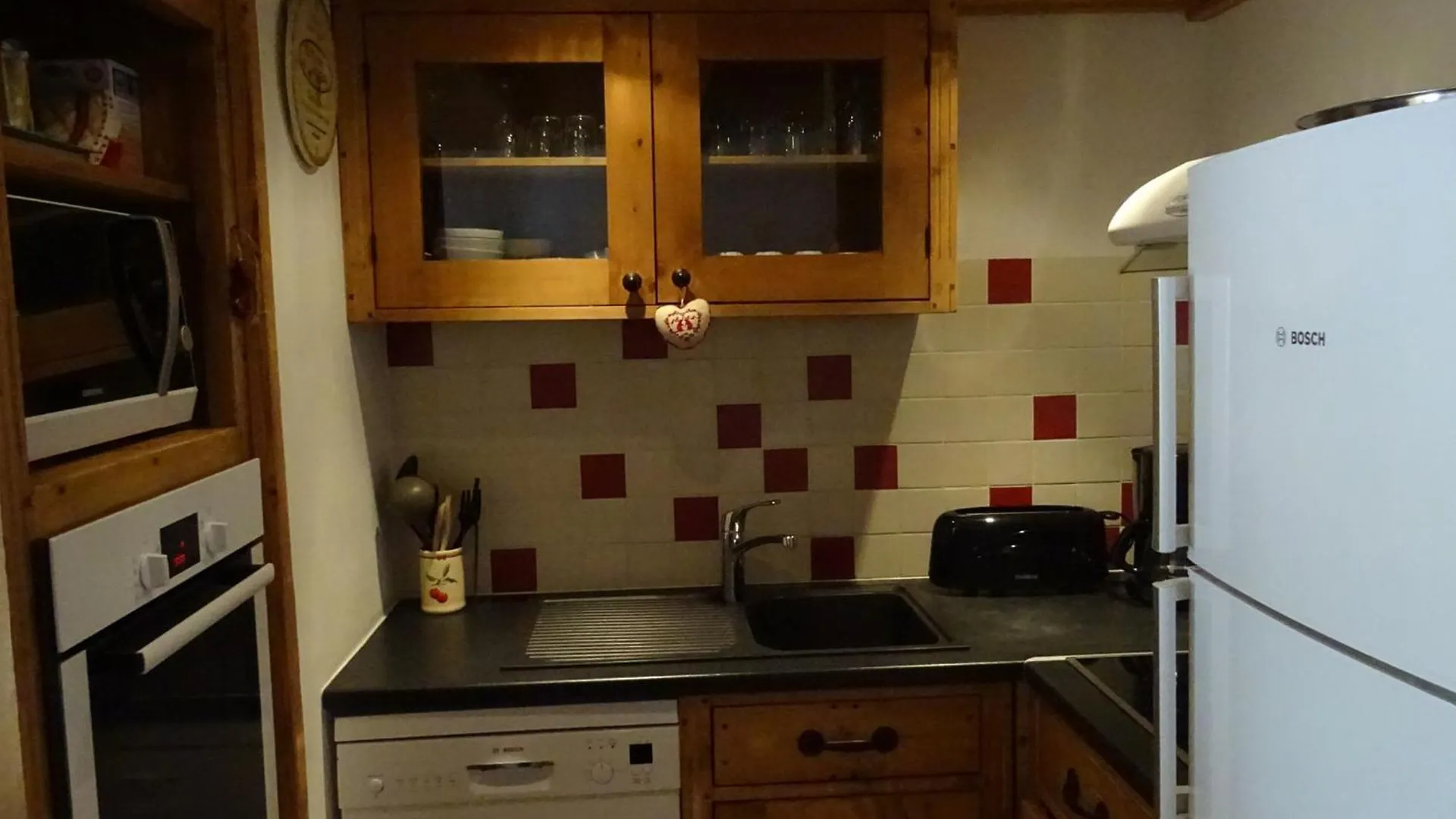 Apartment Charmant 3 Pieces Renove Avec Terrasse, 6 Pers., Bourg Saint Maurice - Fr-1-411-606